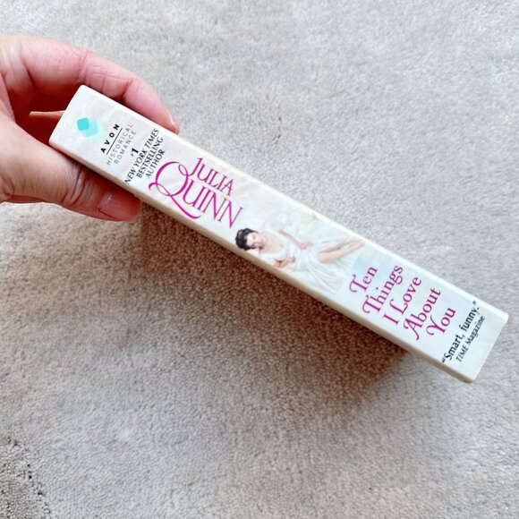 Ten Things I Love About You by Julia Quinn | Paperback Book - Picture 4 of 4